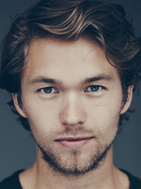 Jakob Oftebro .